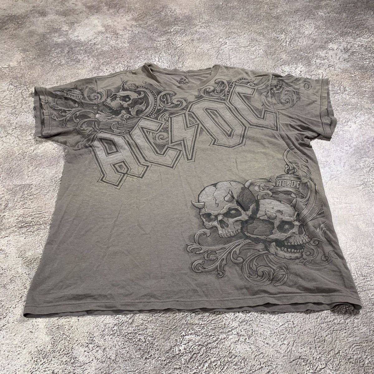 Vintage Vintage 90s Graphic Tee Horror Skull All Over Print Grunge L Size US L / EU 52-54 / 3 - 4 Thumbnail