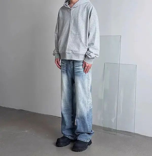 Japanese Brand VIBE Retro faded blue distressed design straight leg jeans Size US 34 / EU 50 - 3 Thumbnail