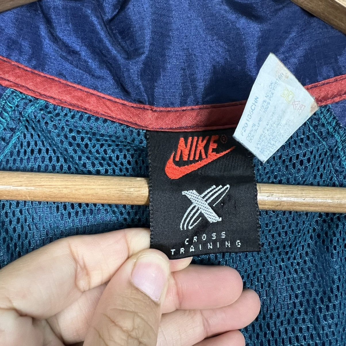 Nike RARE NIKE Cross Training Colorblock Windbreaker #3960-C180 Size US L / EU 52-54 / 3 - 13 Thumbnail