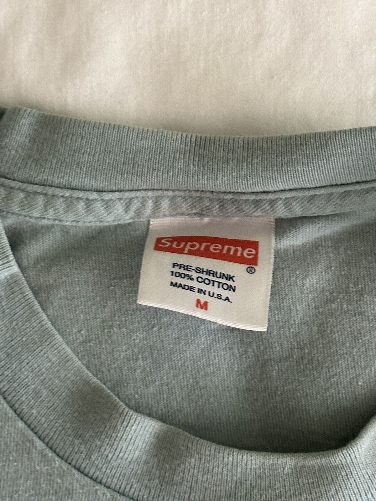 Supreme Supreme Cold World Tee Size US M / EU 48-50 / 2 - 3 Thumbnail