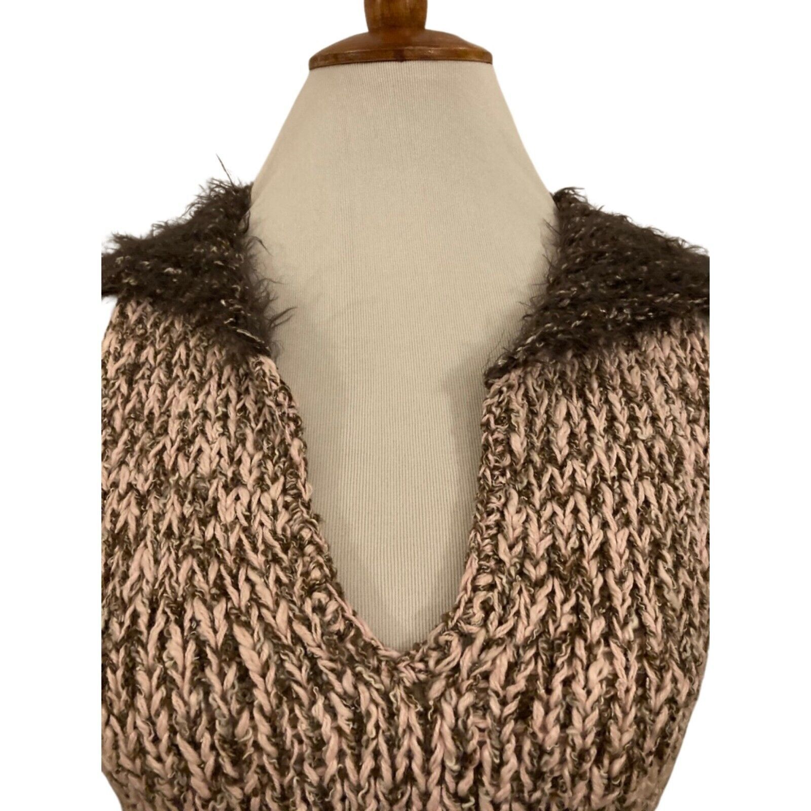 Neiman Marcus Vintage Y2K Suss Design Handmade Sweater Vest, Small Size S / US 4 / IT 40 - 6 Thumbnail