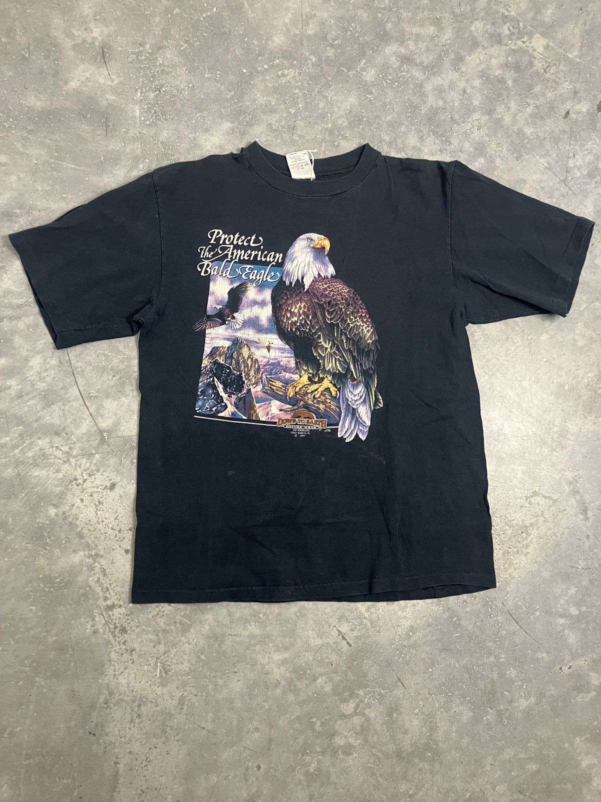 Vintage Vintage 90s THRASHED 3D EMBLEM Bald Eagle SingleStitch Tee Size US L / EU 52-54 / 3 - 1 Thumbnail