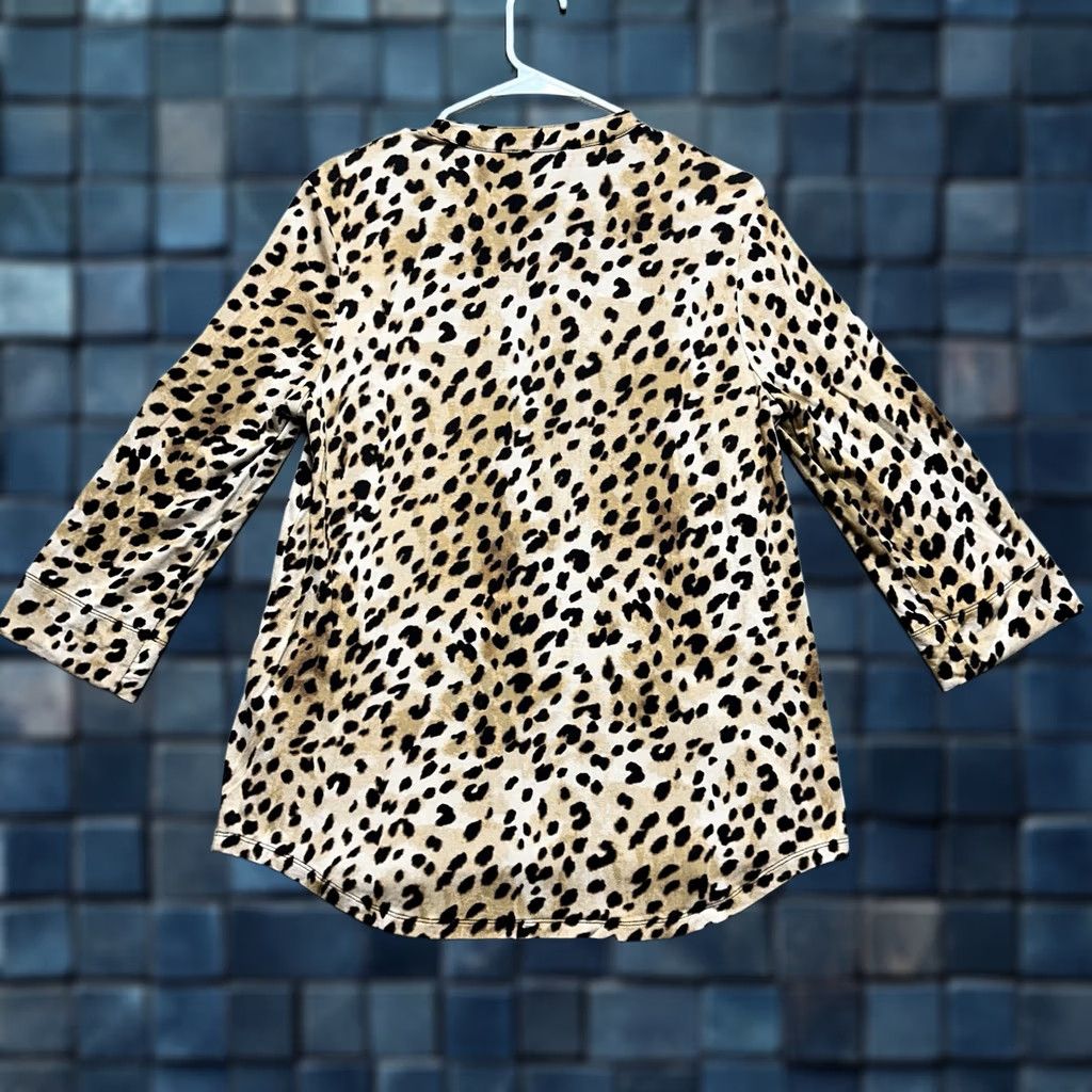 Calvin Klein Calvin Klein Tunic Top Womens Medium Beige Cheetah Print Roll Tab 1/2 Zip Rayon Blouse Knit Shirt Size M / US 6-8 / IT 42-44 - 1 Thumbnail