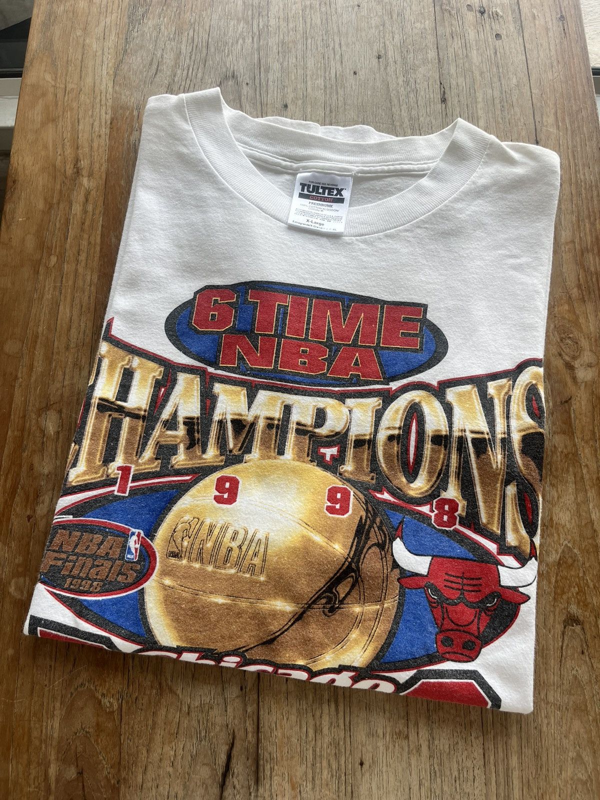 Vintage Chicago Bulls 6Time NBA Champions 1998's T-shirt