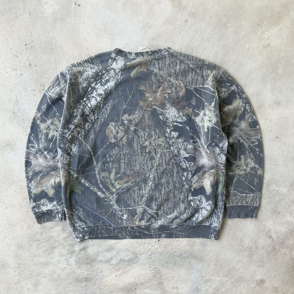 Carhartt × Vintage Vintage Y2K Realtree Camo Crewneck Carhartt Style Baggy Size US XXL / EU 58 / 5 - 2 Thumbnail