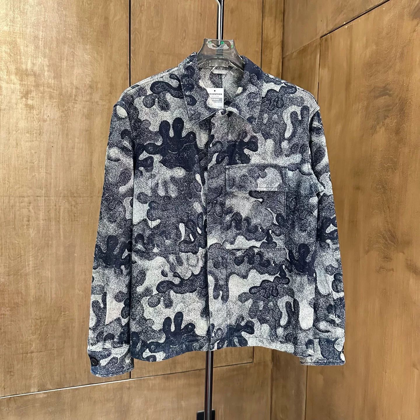 Dior Dior Camo Embroidered Light Jacket 42 Men Size US M / EU 48-50 / 2 - 1 Thumbnail