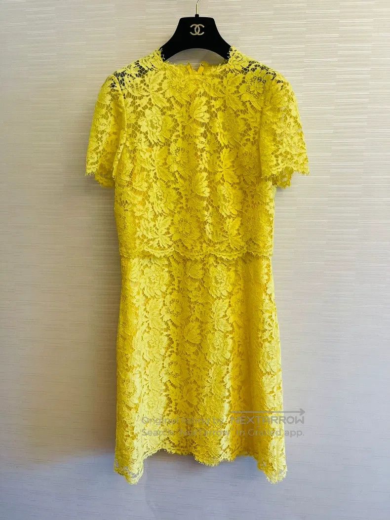 Valentino Valentino Yellow dress Size S / US 4 / IT 40 - 1 Thumbnail
