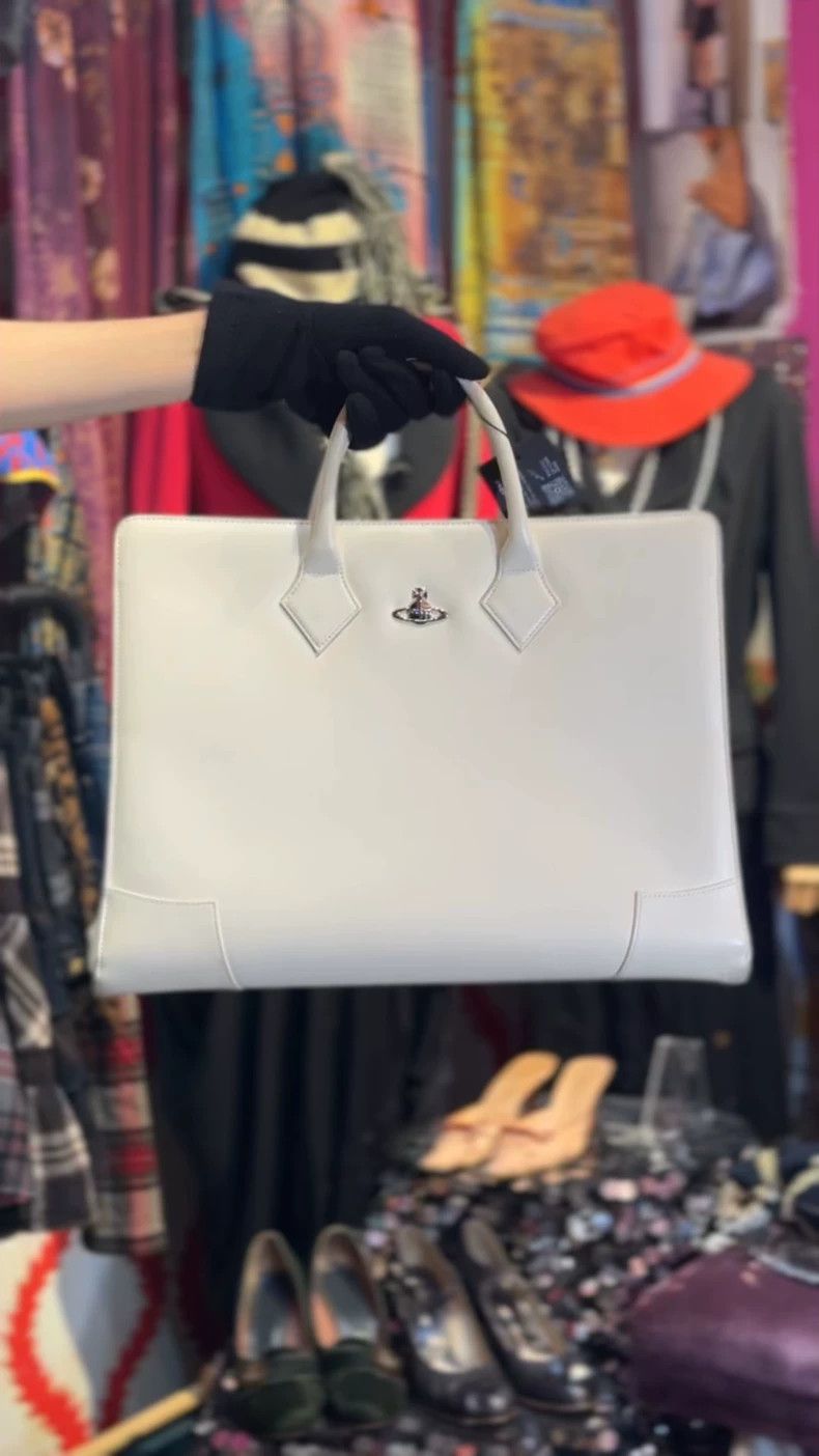 Vivienne Westwood vivienne westwood size os portfolio Size ONE SIZE - 1 Thumbnail