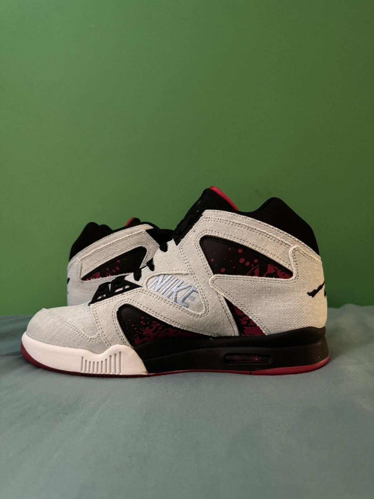 Nike Nike Air Tech Challenge Washed Denim 2014 Size US 11 / EU 44 - 2 Thumbnail
