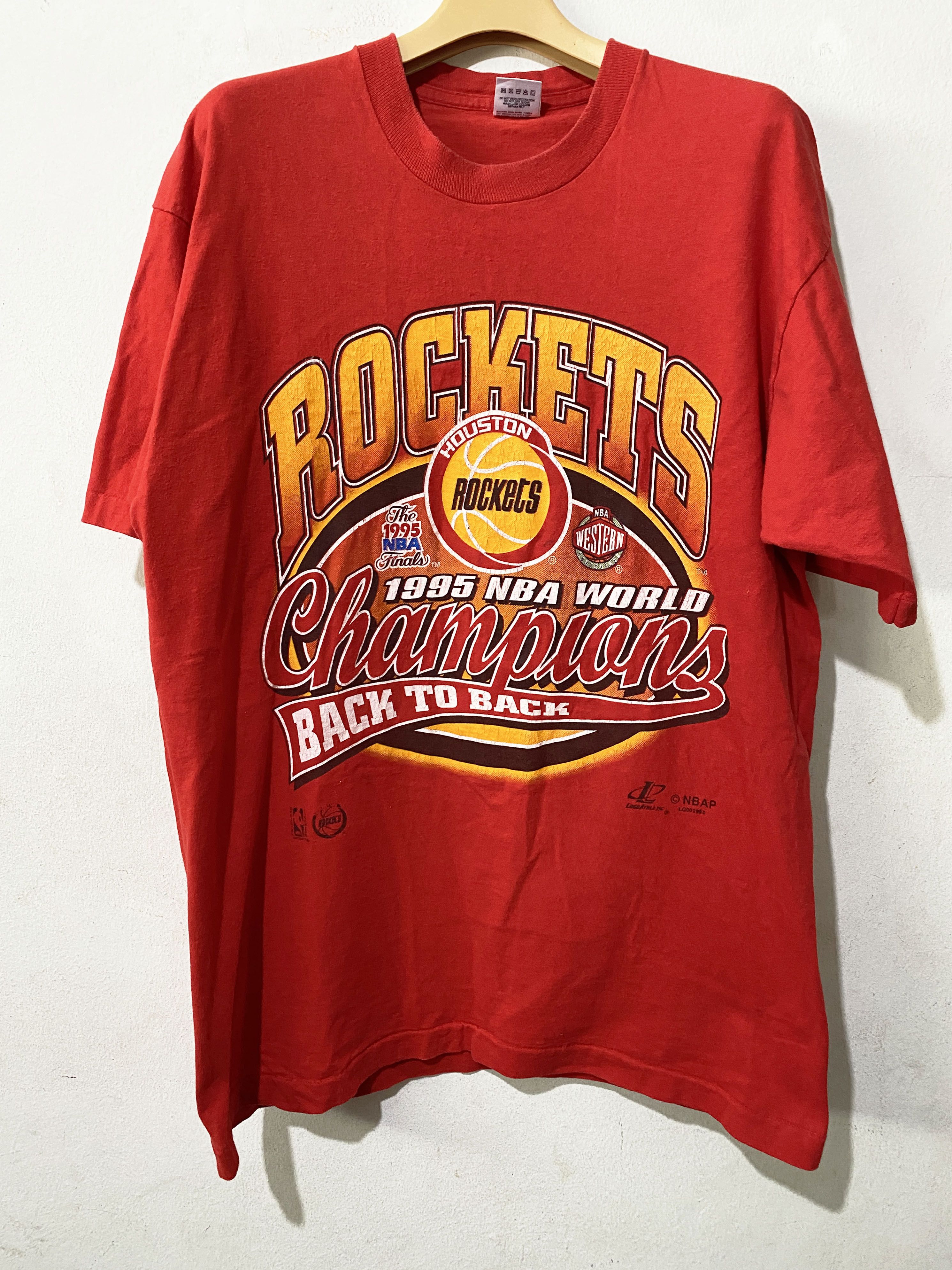 NBA × Vintage Vintage 90s Houston Rockets NBA T-shirt Size US M / EU 48-50 / 2 - 1 Thumbnail