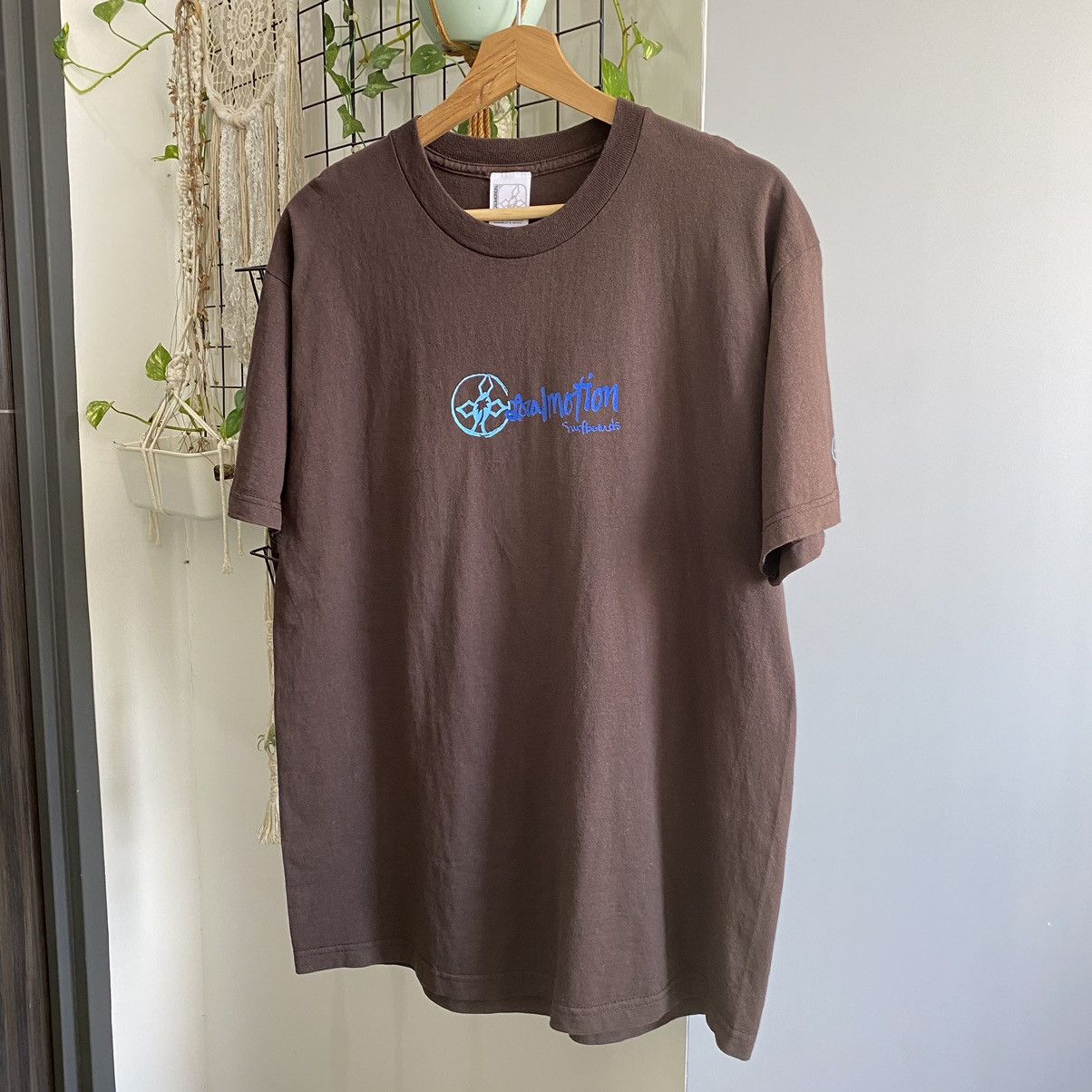 Vintage Vintage 90s Local Motion Surfboard ERD GRUNGE THRASHED TEE Size US L / EU 52-54 / 3 - 3 Thumbnail