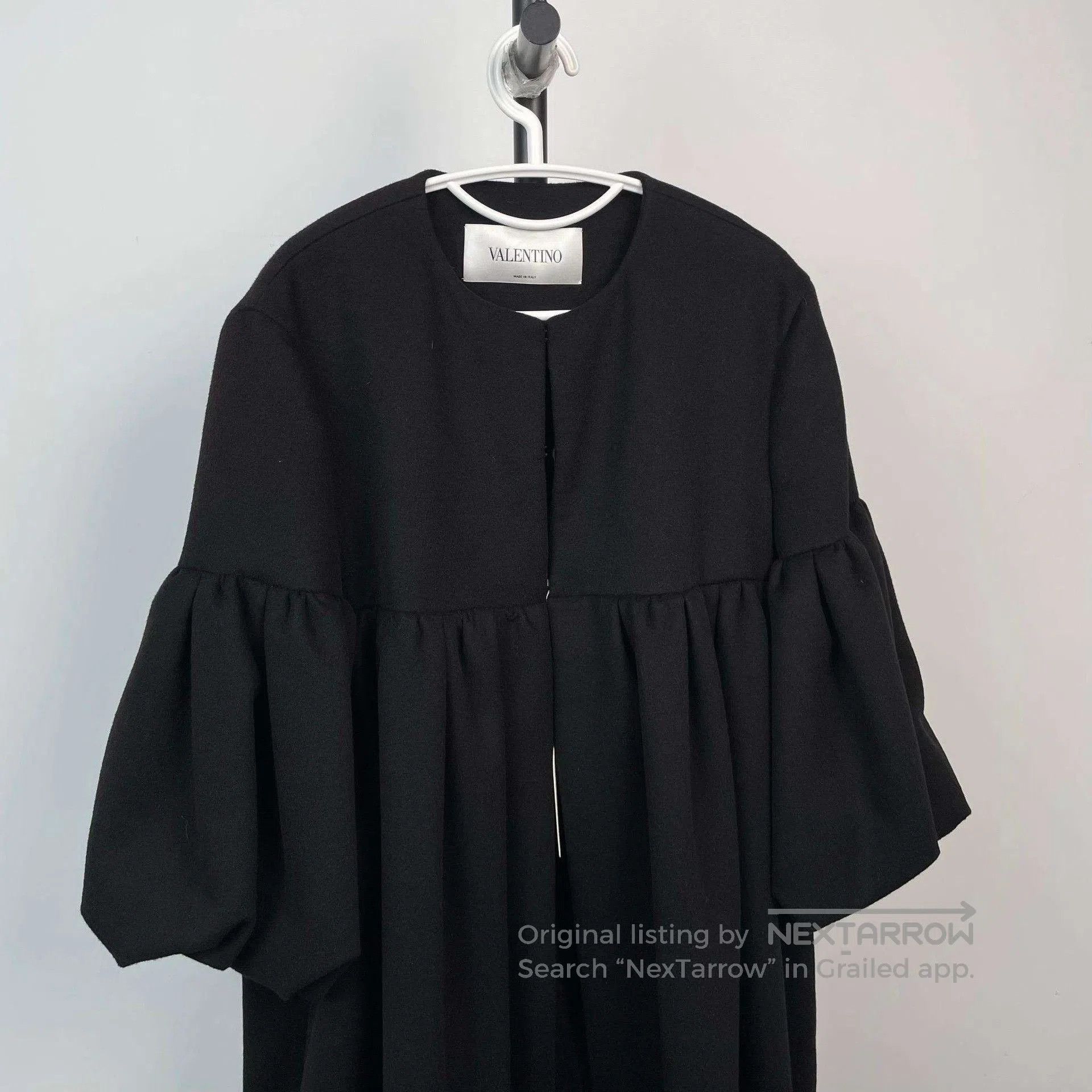 Valentino Valentino Black Puffed Sleeve Wool Coat. Size M / US 6-8 / IT 42-44 - 2 Thumbnail