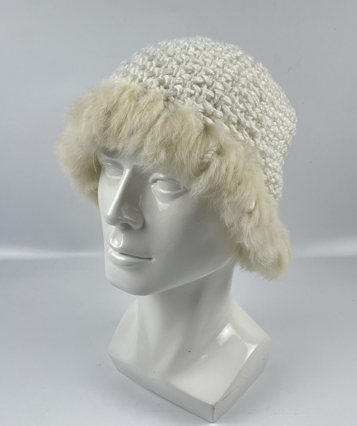 image of Winter Session Villager Knitted Hat Winter Hat Tc20 in Cream, Women's