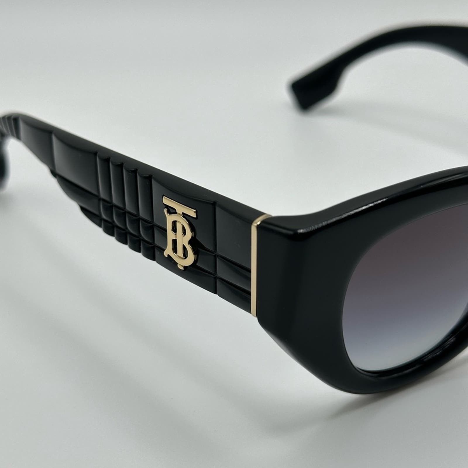 Burberry NEW BURBERRY BE4390 30018G Black/Grey Gradient Sunglasses Size ONE SIZE - 8 Thumbnail
