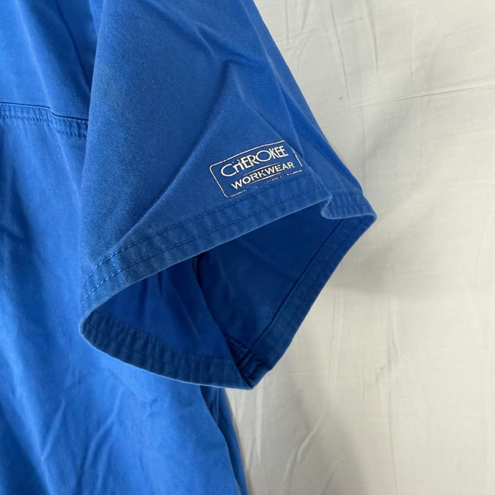 Cherokee Cherokee Scrub Top Lot of 2 XL Pockets Medical Blue Gray Size US L / EU 52-54 / 3 - 10 Thumbnail