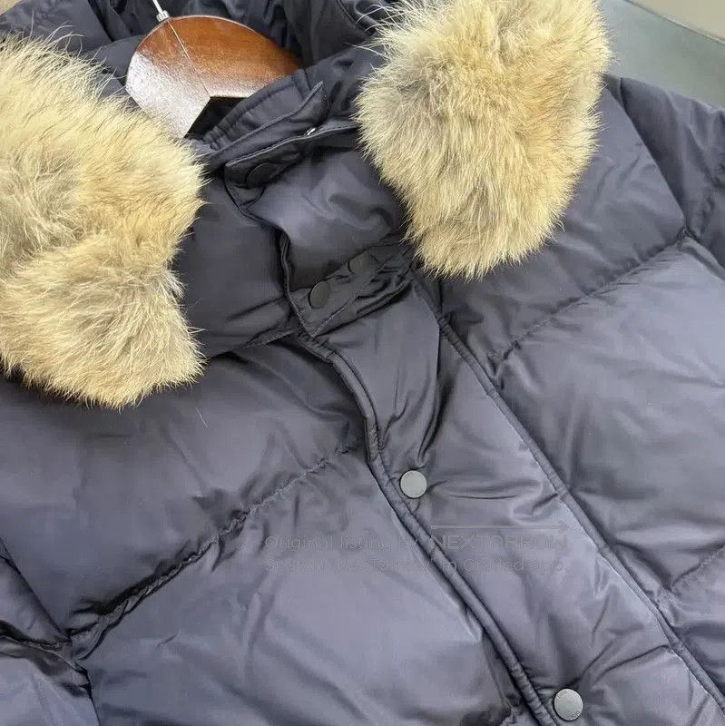 Dior Dior Men's Navy Down Jacket with Fur Collar . Size US S / EU 44-46 / 1 - 2 Thumbnail