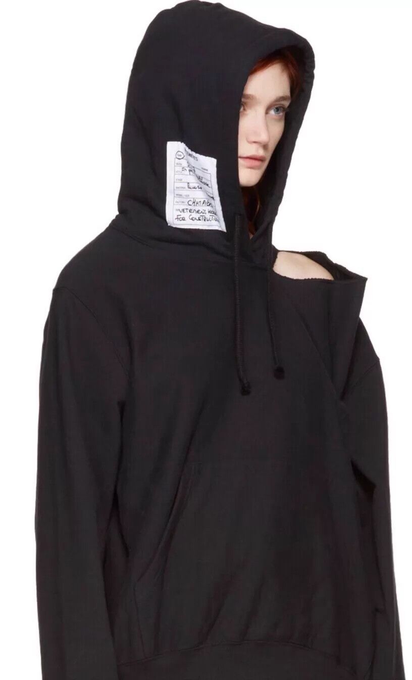 Vetements Vetments x Champion Off-shoulder Hoodie M blk XS Size US XS / EU 42 / 0 - 2 Thumbnail