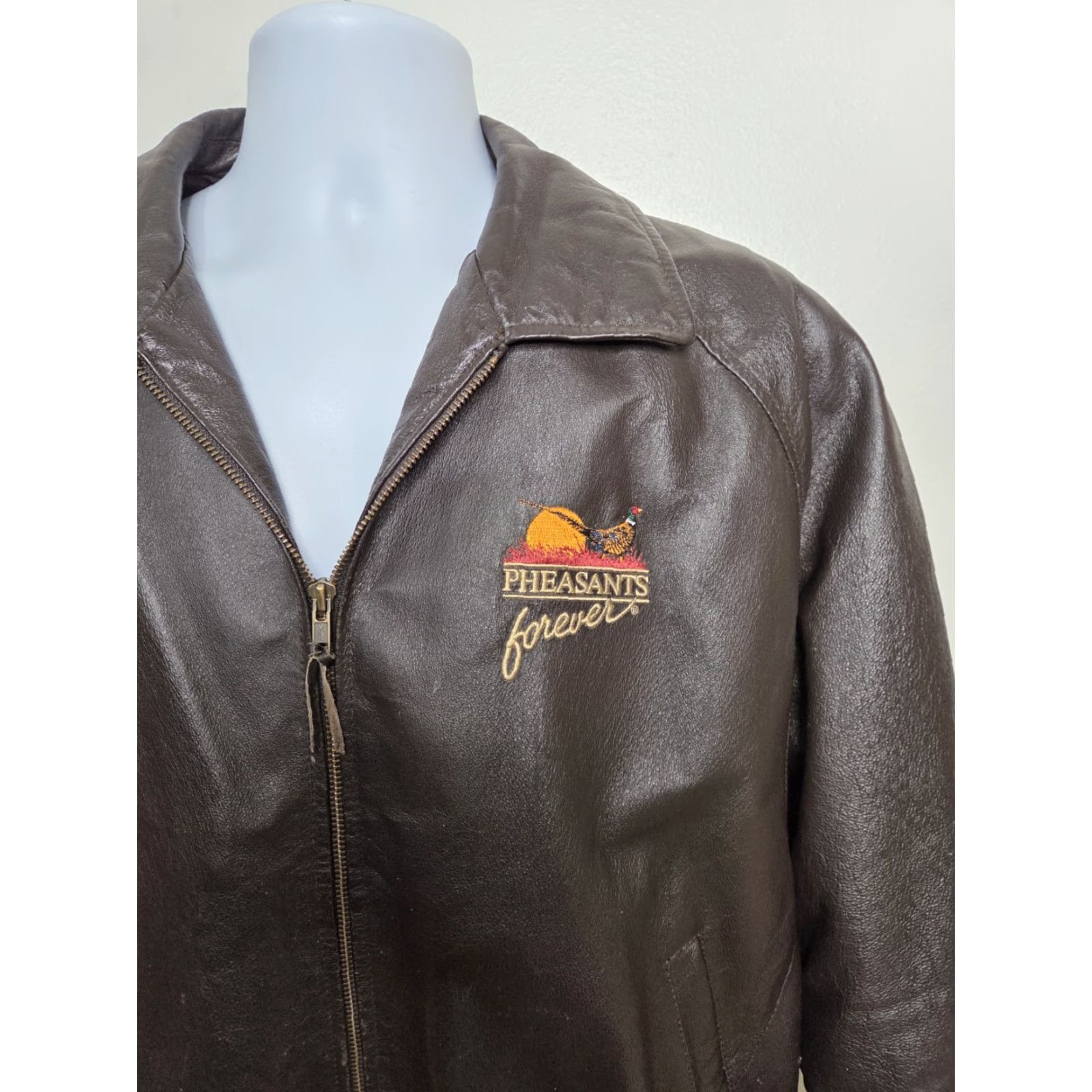 Vintage VINTAGE Burks Bay Leather Jacket Mens XL Brown Bomber Coat Short Sleeve - Full Zip Hooded Lightweight Retro City Outdoor Workwear Casual Size US XL / EU 56 / 4 - 2 Thumbnail