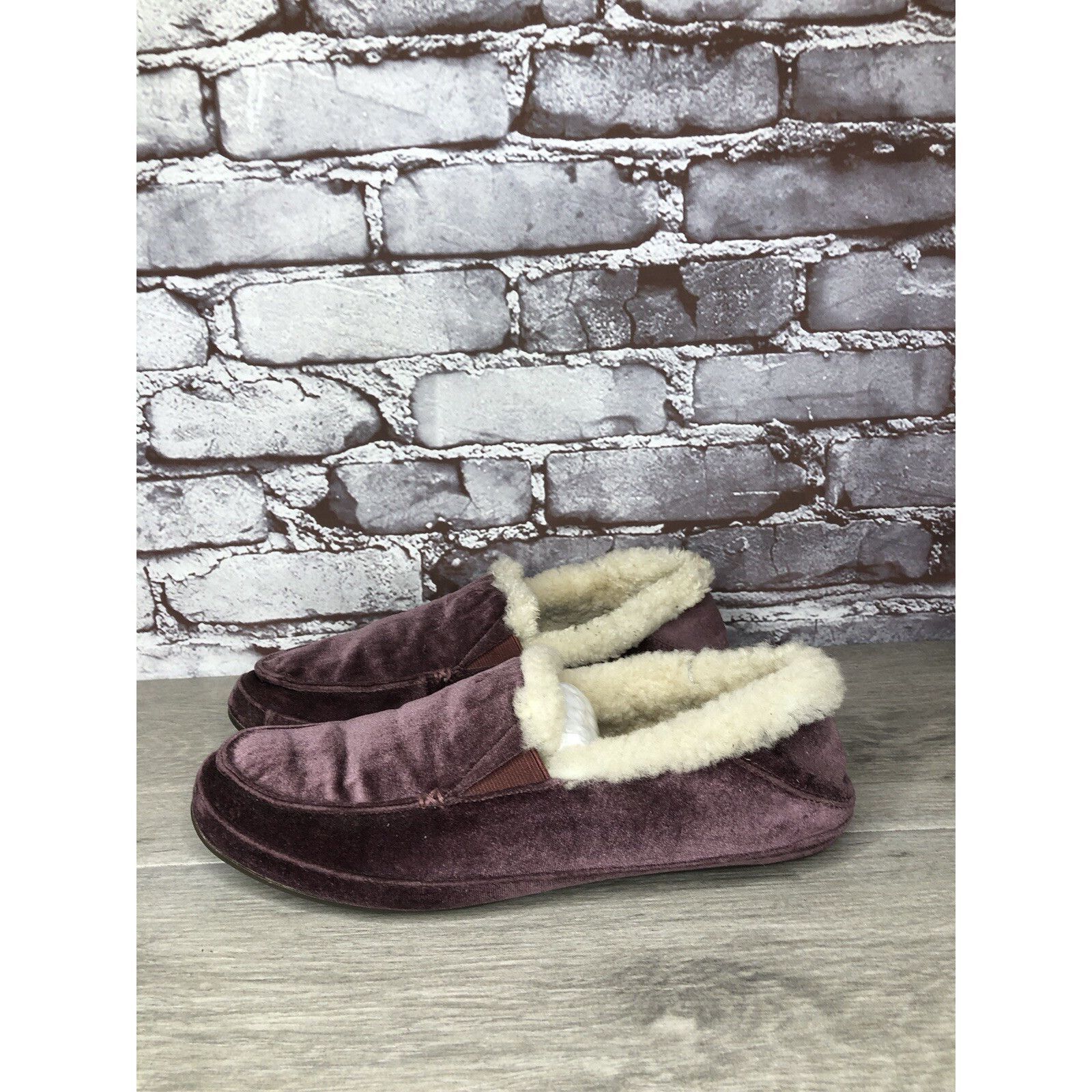 Olukai OluKai Ku'una Lanui Red Ginger Velvet Sheep Fur Slippers Wom Size US 10 / IT 40 - 19 Thumbnail