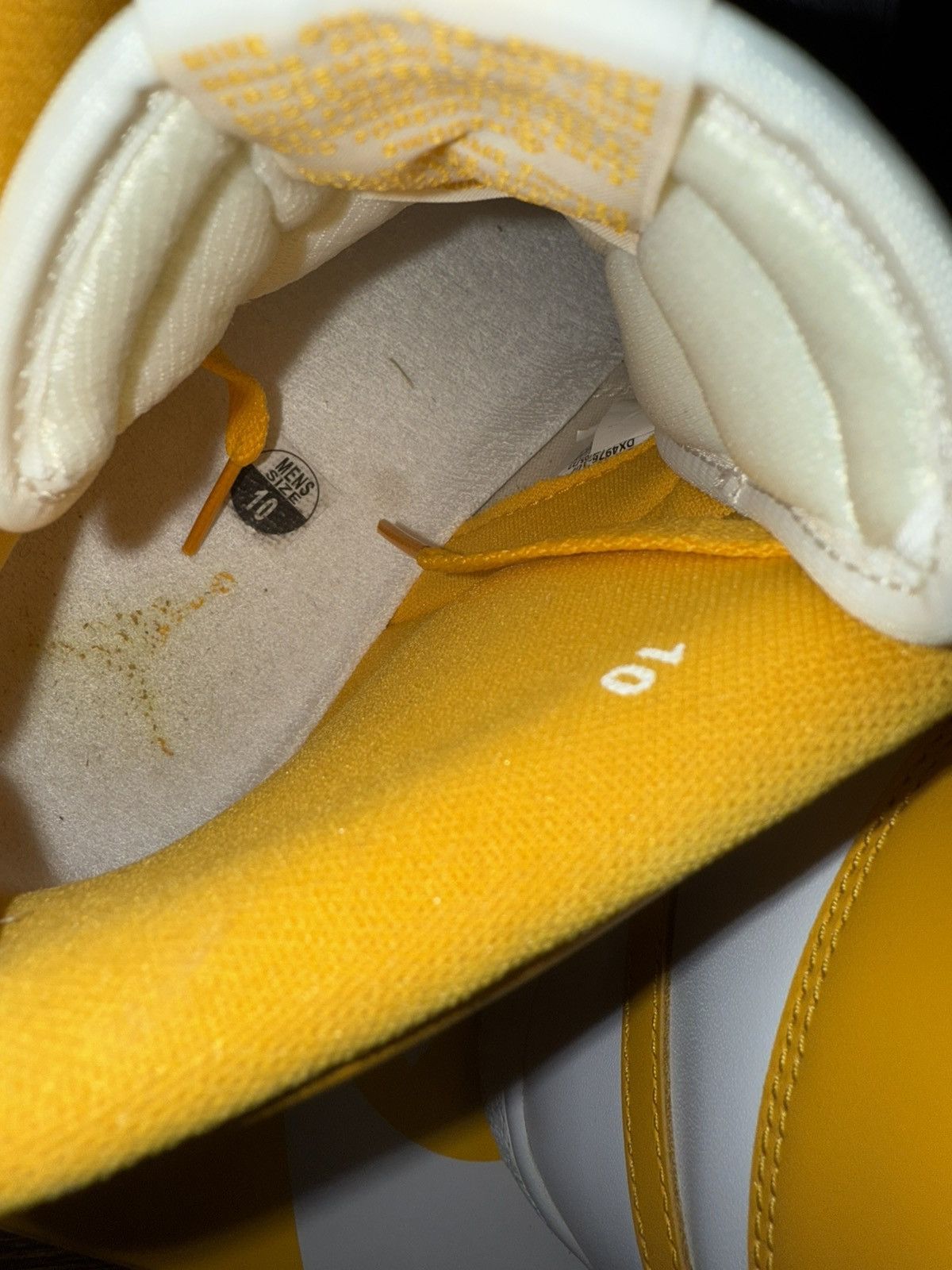 Jordan Brand Nike Air Jordan Air Ship PE SP Men's Sz 10 University Gold Size US 10 / EU 43 - 5 Thumbnail