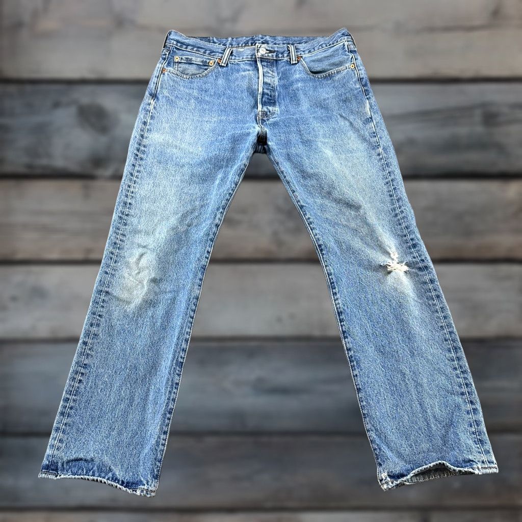 Levi's Levi's 501 Jeans Men 34x30 Regular Medium Wash Distressed Denim Straight Button Jeans Mens Regular Fit Vintage Retro Style - Levi's 501 Series Size US 34 / EU 50 - 1 Thumbnail