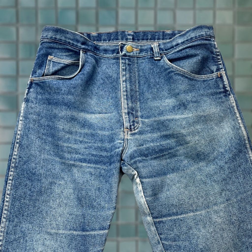 Wrangler VINTAGE Wrangler Jeans Mens 36x30 Blue Logo Denim Straight Leg Cotton 5-Pocket Zipper Button City Preppy Winter Fall Spring Size US 36 / EU 52 - 1 Thumbnail
