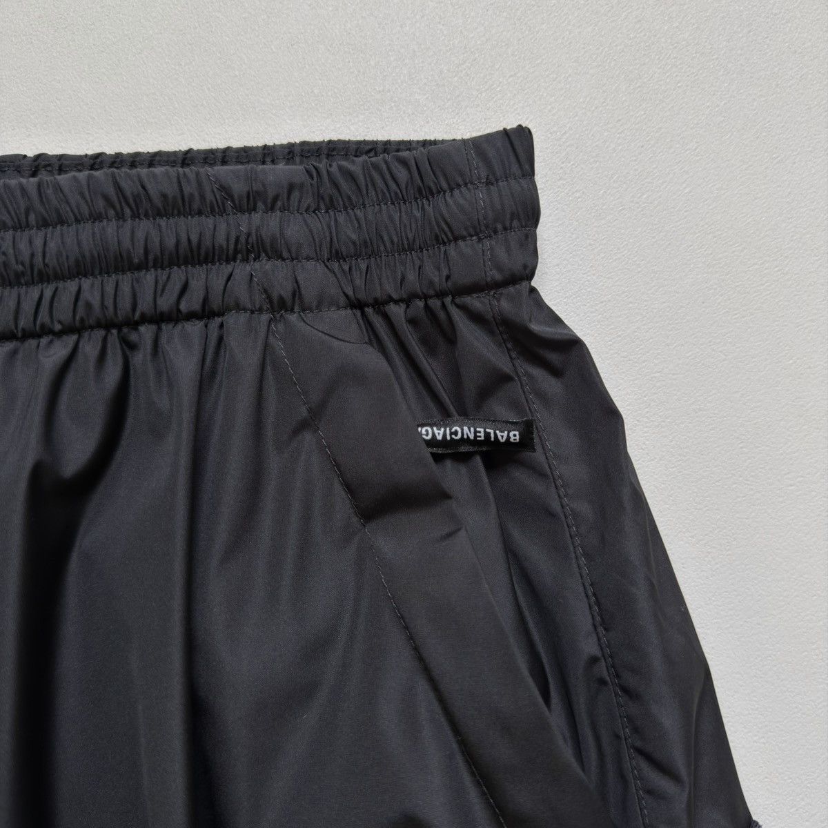 Balenciaga 2021 Black Nylon Technical Cargo Pants Size US 32 / EU 48 - 7 Thumbnail
