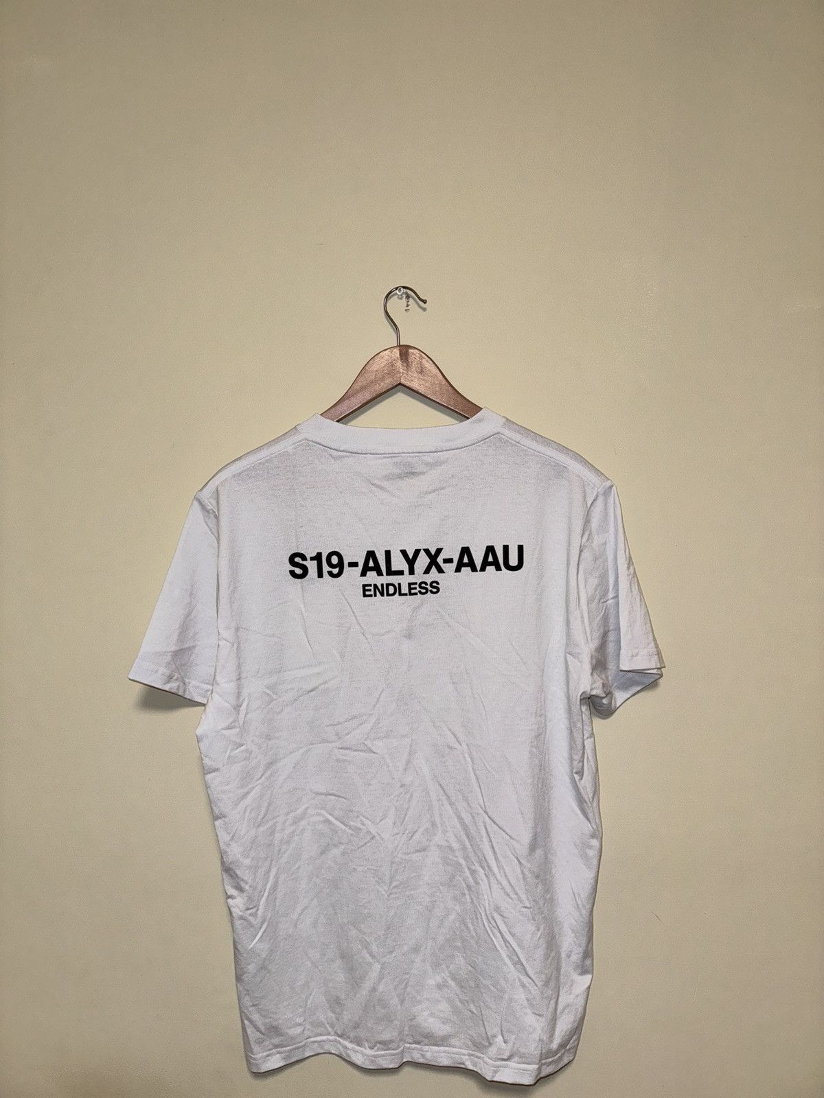 1017 ALYX 9SM 1017 ALYX 9SM White Collection Code T-Shirt Size US M / EU 48-50 / 2 - 2 Thumbnail