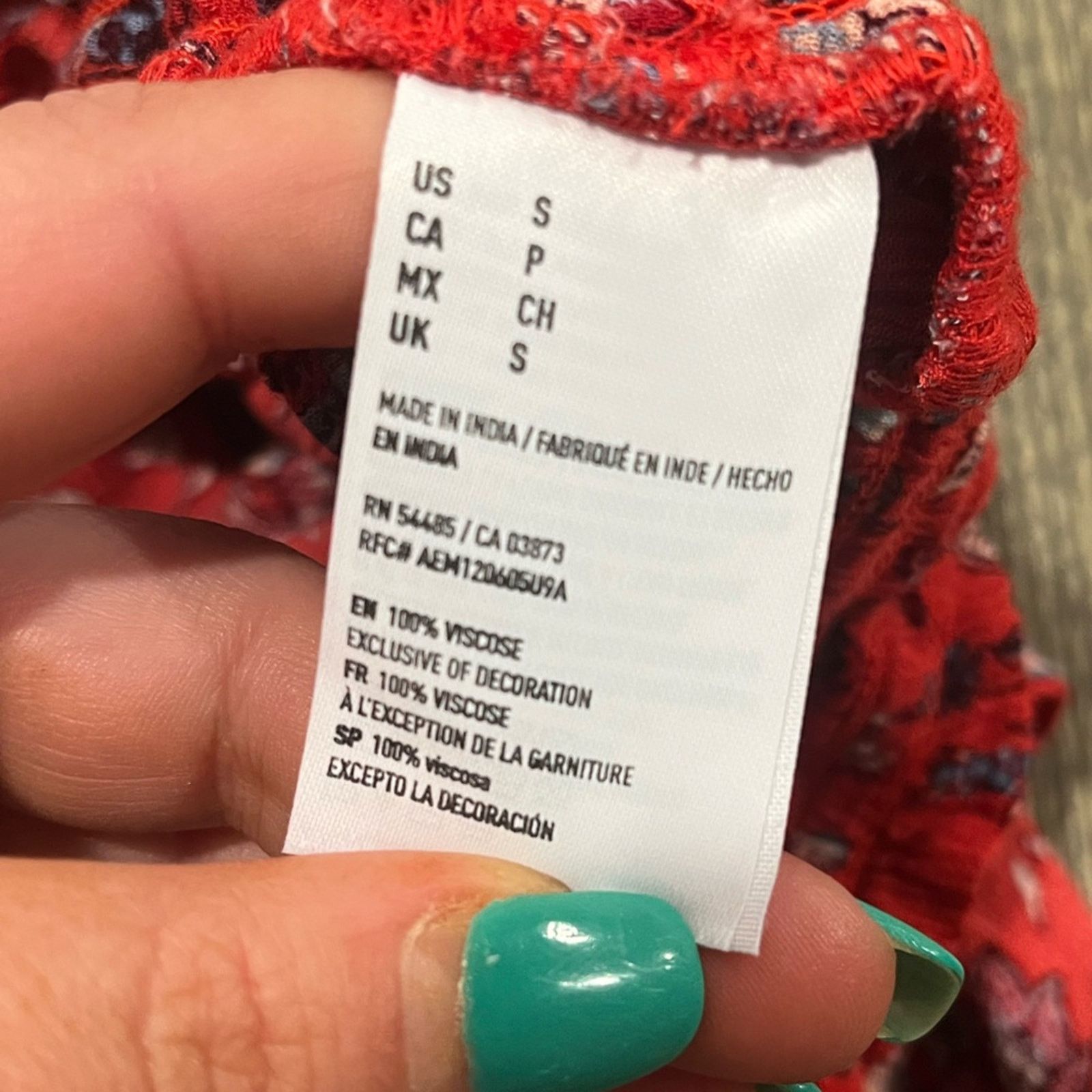 American Eagle Outfitters American Eagle Floral Short Elastic Waist Pull-On Red SZ S Size 26" / US 2 / IT 38 - 3 Thumbnail