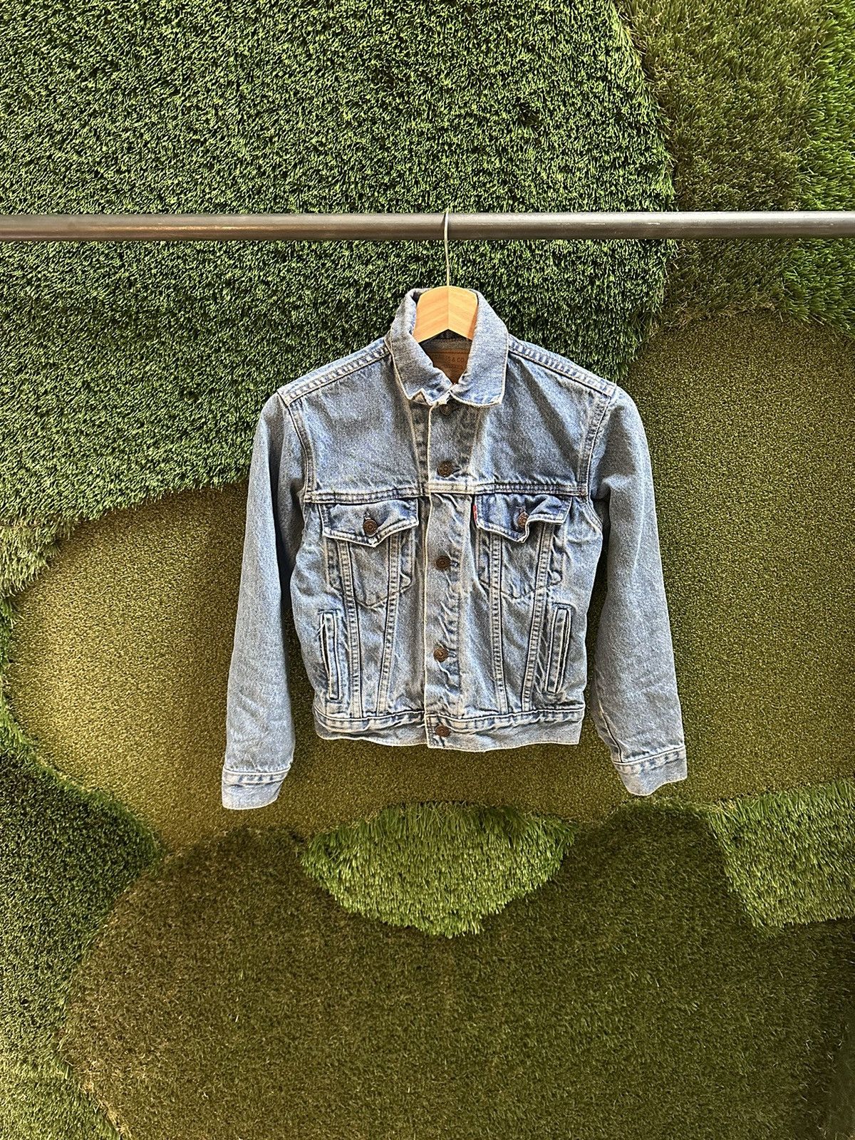 Levi's × Vintage Vintage Levi’s Blue Denim Jacket Size XS Size XS / US 0-2 / IT 36-38 - 1 Thumbnail