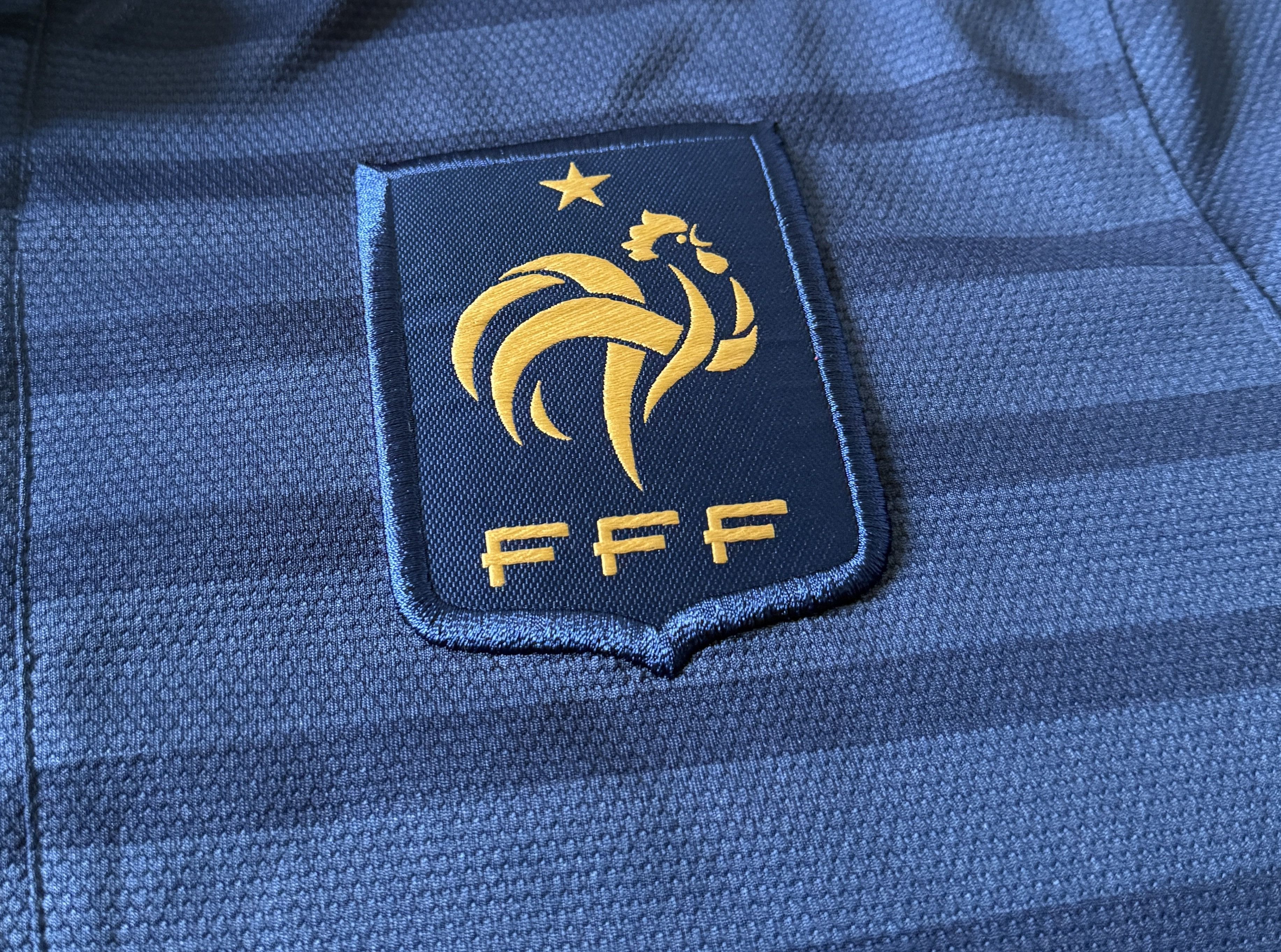 Nike FRANCE 2012 SHIRT FOOTBALL SOCCER JERSEY NIKE 449680-405 Size US L / EU 52-54 / 3 - 3 Thumbnail