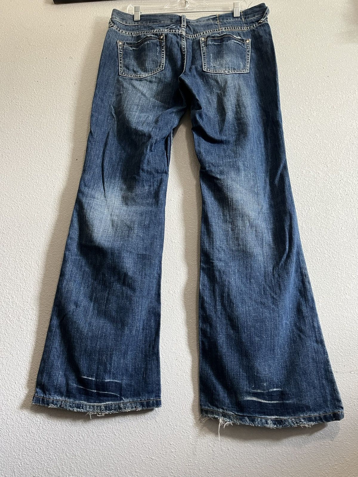 Other Y2K Mossimo Bootcut Jeans Distressed Hem (Sz 13) Size 34" / US 12 / IT 48 - 2 Thumbnail