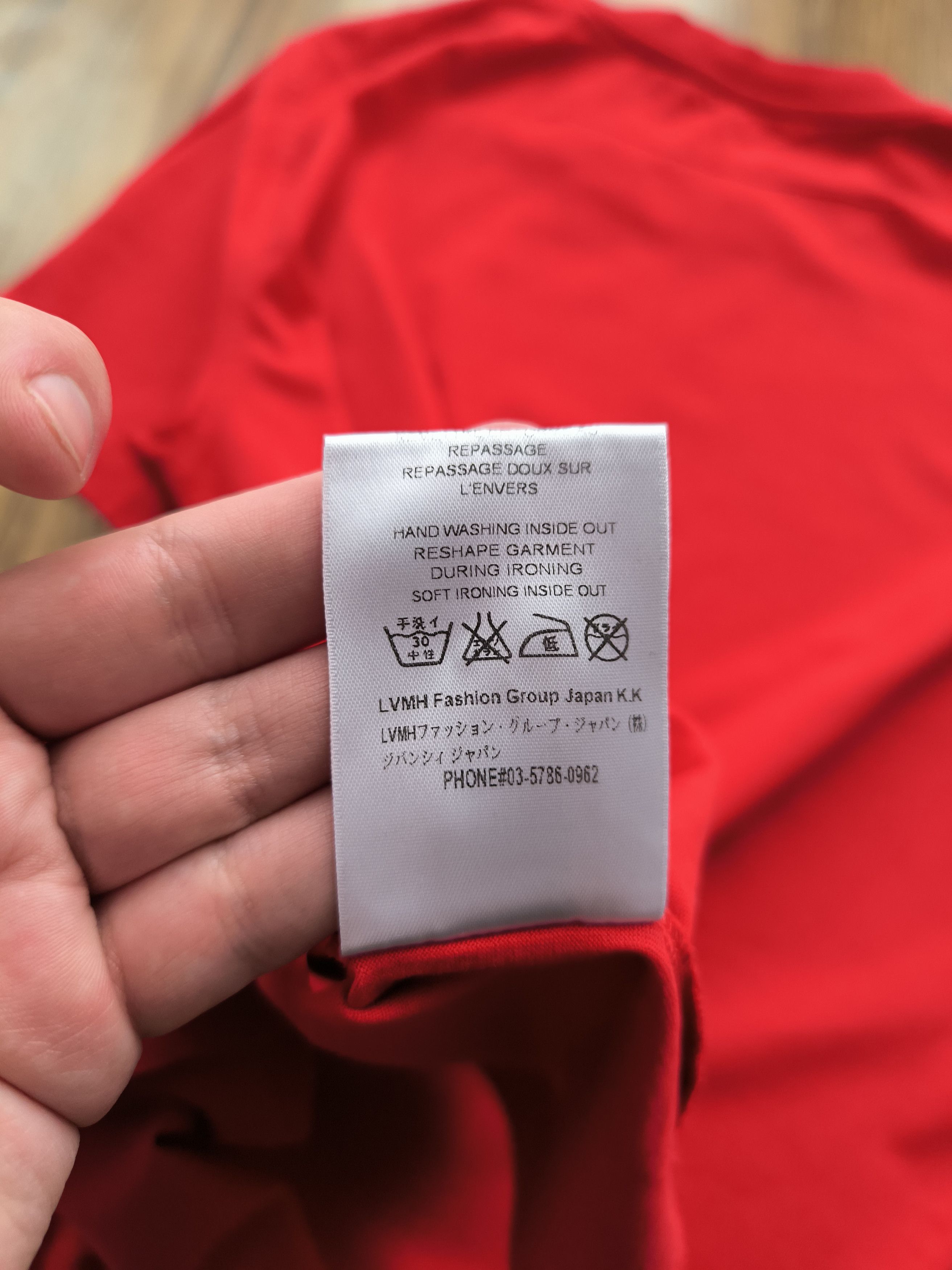 Givenchy Givenchy Red T-shirt, size XS, very good condition Size US XS / EU 42 / 0 - 6 Thumbnail