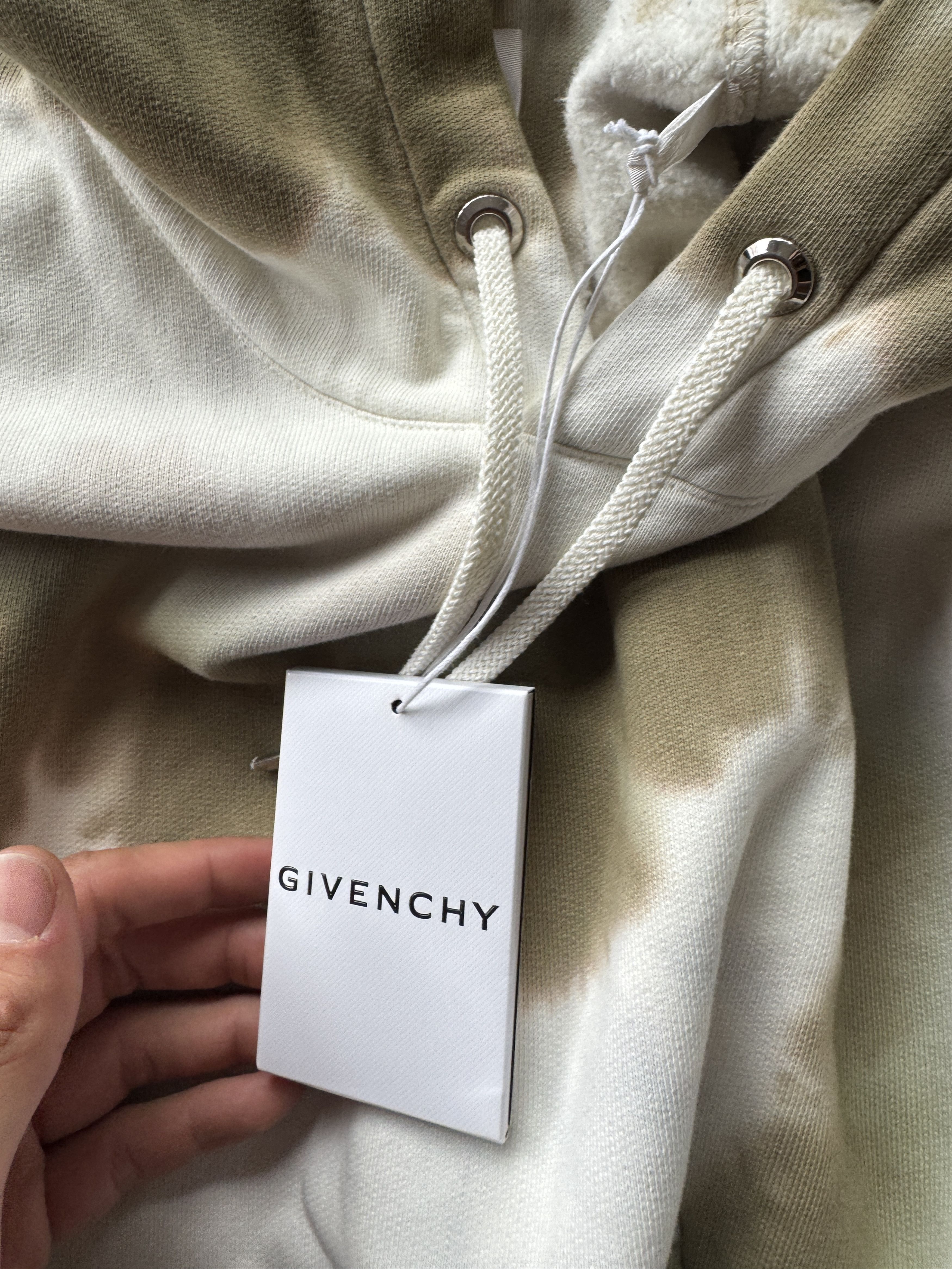 Givenchy Heart Tie-Dye Oversized Hoodie Size US M / EU 48-50 / 2 - 18 Thumbnail