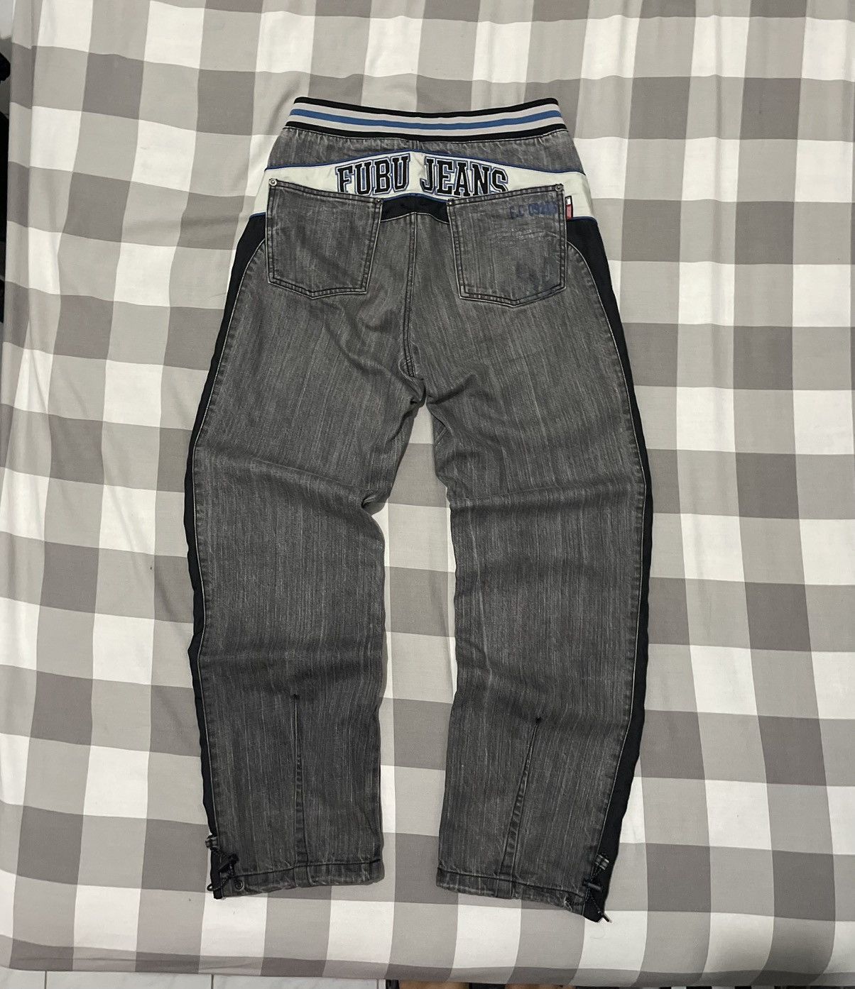 Fubu 2000s Fubu Panelled Baggy Jeans Y2K Size US 31 - 1 Thumbnail