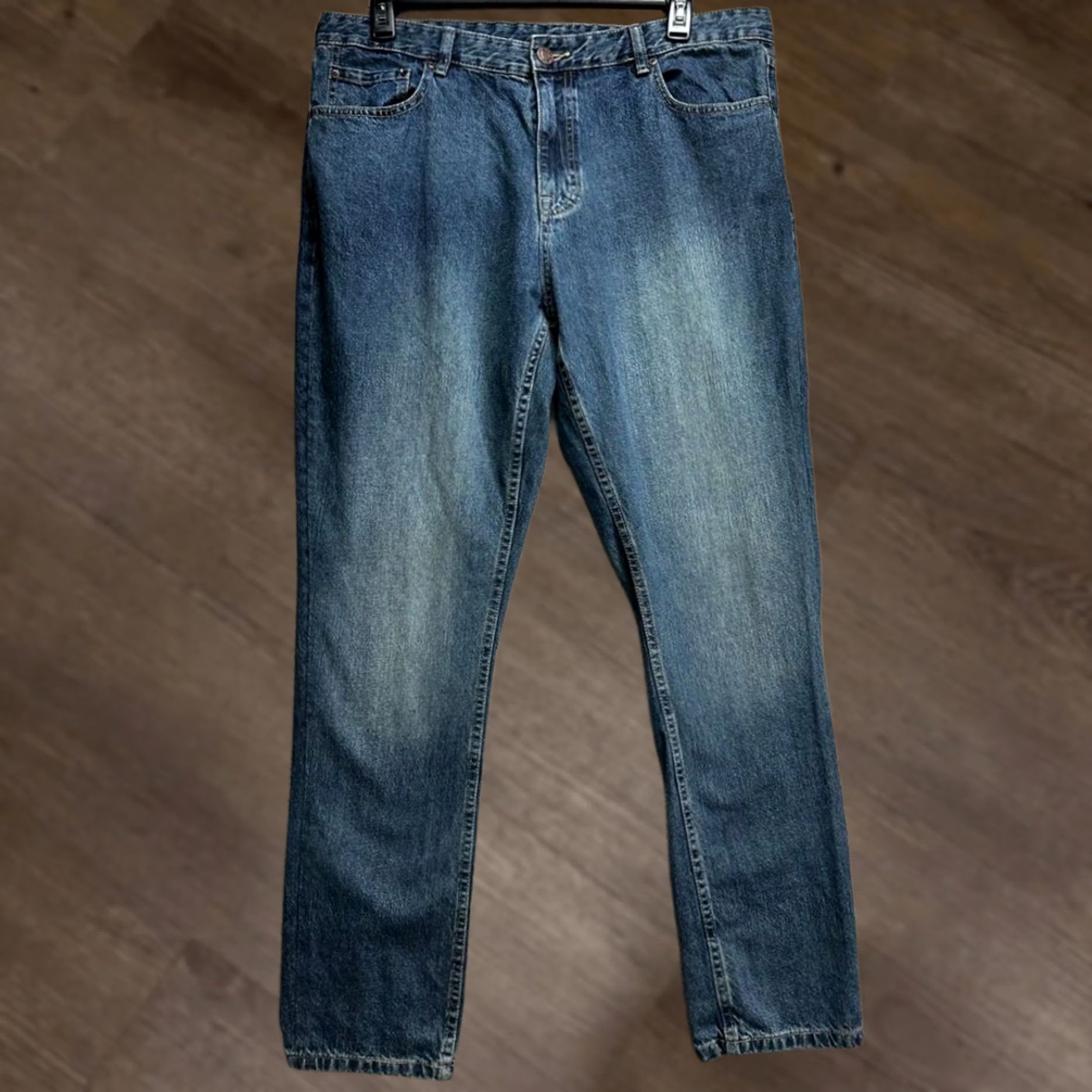 Gap Gap Jeans Men 40X32 Blue Distressed Straight Denim Pants Preppy 5 Pocket Jeans Regular Inseam 32 N/A Size US 40 / EU 56 - 1 Thumbnail