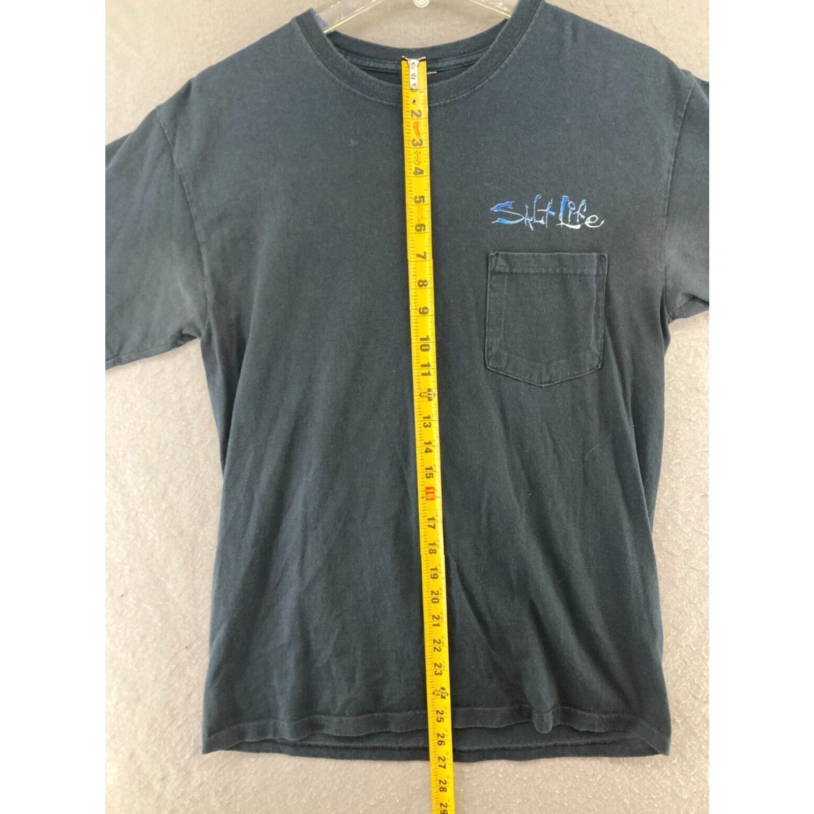 Vintage Salt Life Mens Short Sleeve T Shirt Black Medium Pirate Moon Sword Fish Design Size US M / EU 48-50 / 2 - 4 Thumbnail