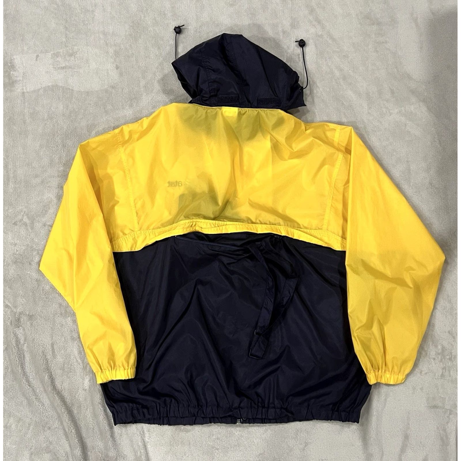 Vintage VINTAGE Outer Banks Jacket Windbreaker Hooded XL Men Yellow Navy Wind-Resistant Full Zip Lightweight 90s Casual Outdoor Size US XL / EU 56 / 4 - 2 Thumbnail
