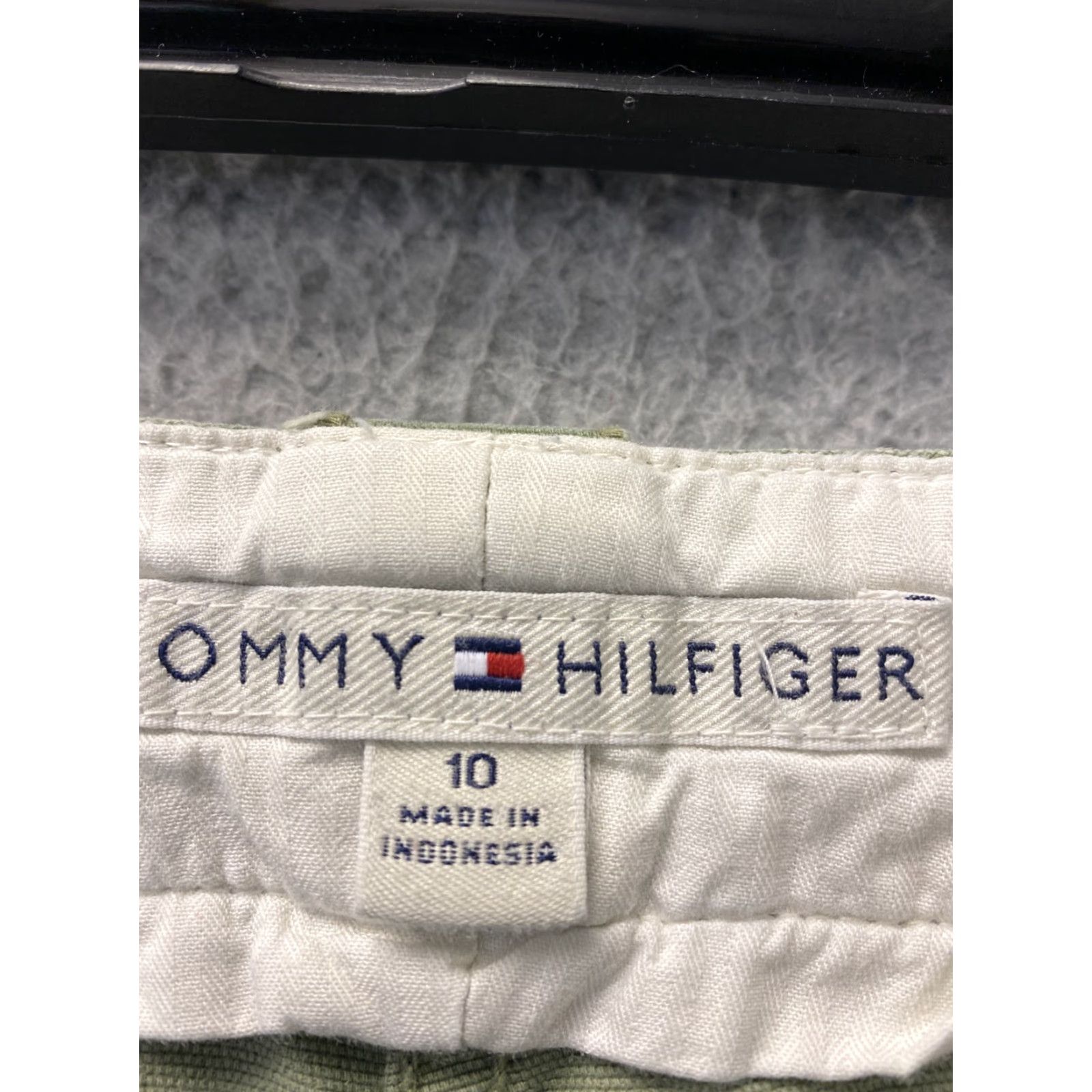 Tommy Hilfiger VINTAGE Tommy Hilfiger Cargo Shorts Women Size 10 Green Bermuda Activewear Casual Hiking Outdoor Size 32" / US 10 / IT 46 - 4 Thumbnail