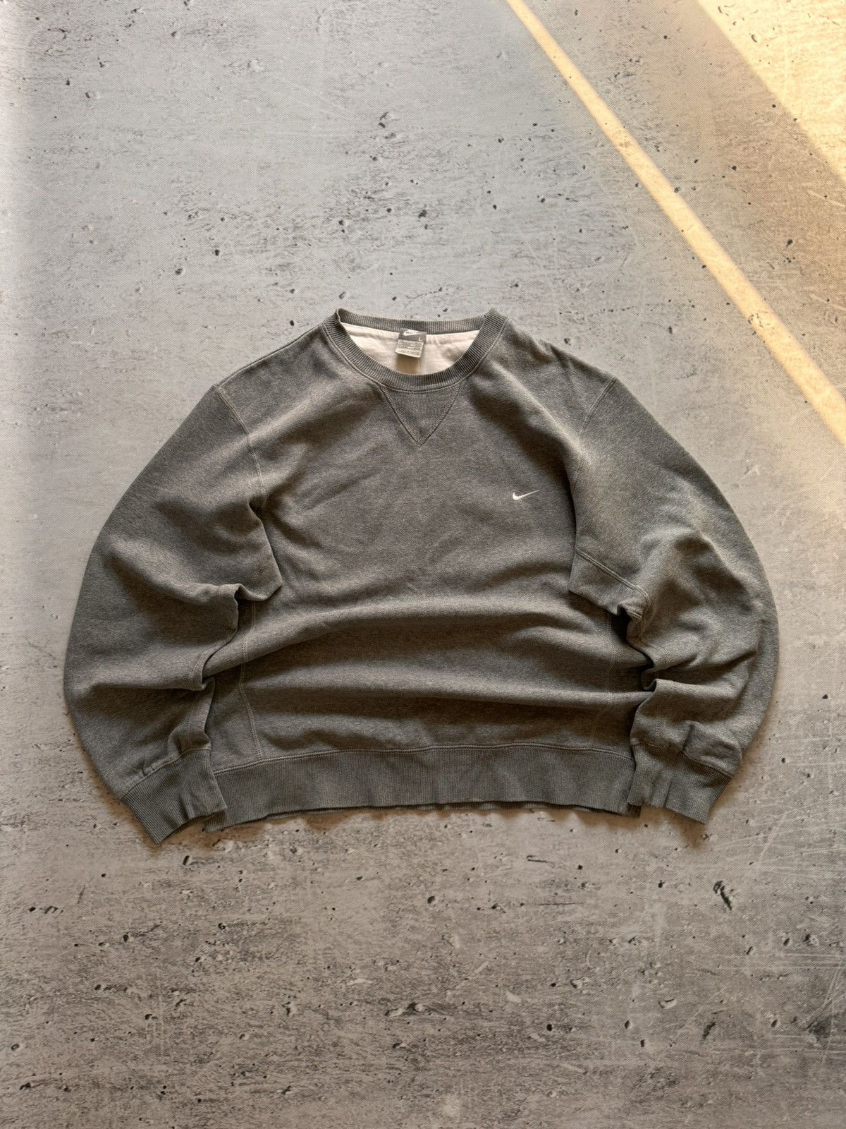 Nike × Vintage NIKE VINTAGE BASIC LOGO OVERSIZE BOXY SWEATSHIRT Size US L / EU 52-54 / 3 - 1 Thumbnail