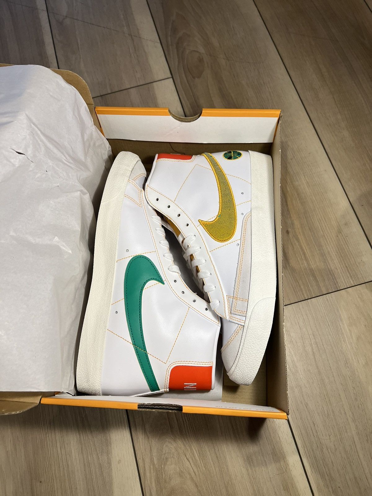 Nike Nike Blazer Mid '77 VNTG Raygun Size US 10.5 / EU 43-44 - 6 Thumbnail