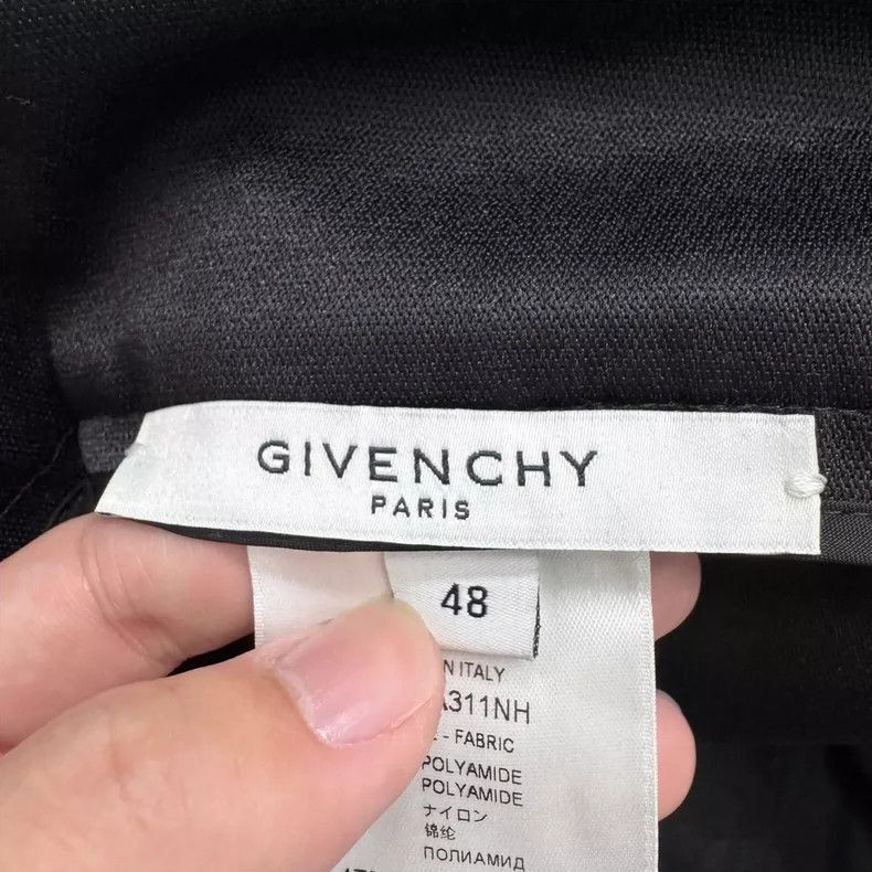 Givenchy Givenchy Size48 Solid Color Casual Pants Size US 30 / EU 46 - 2 Thumbnail