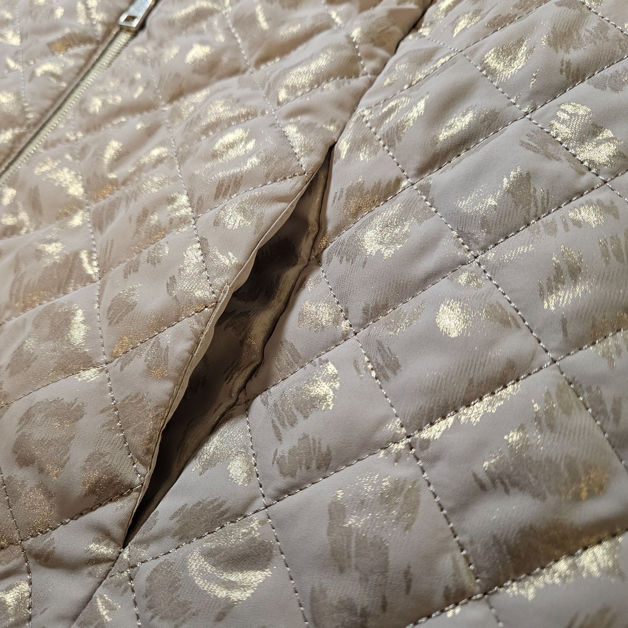 Other Onque Casual Women’s Quilted Vest Gold S Metallic Layering O Size S / US 4 / IT 40 - 7 Thumbnail
