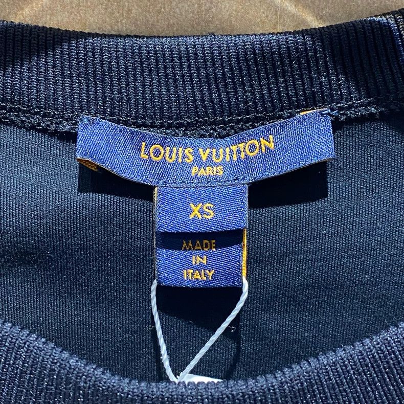 Louis Vuitton Louis Vuitton Love presbyopia full print short sleeve Size XS / US 0-2 / IT 36-38 - 3 Thumbnail
