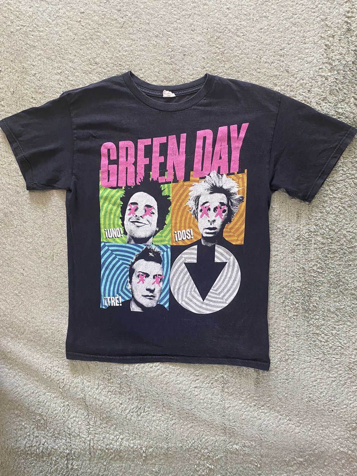 Band Tees Vintage Green Day !Uno! Band Tee Size US M / EU 48-50 / 2 - 1 Thumbnail