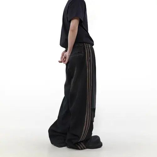 Japanese Brand Vintage washed black baggy wide leg jeans Size US 32 / EU 48 - 2 Thumbnail