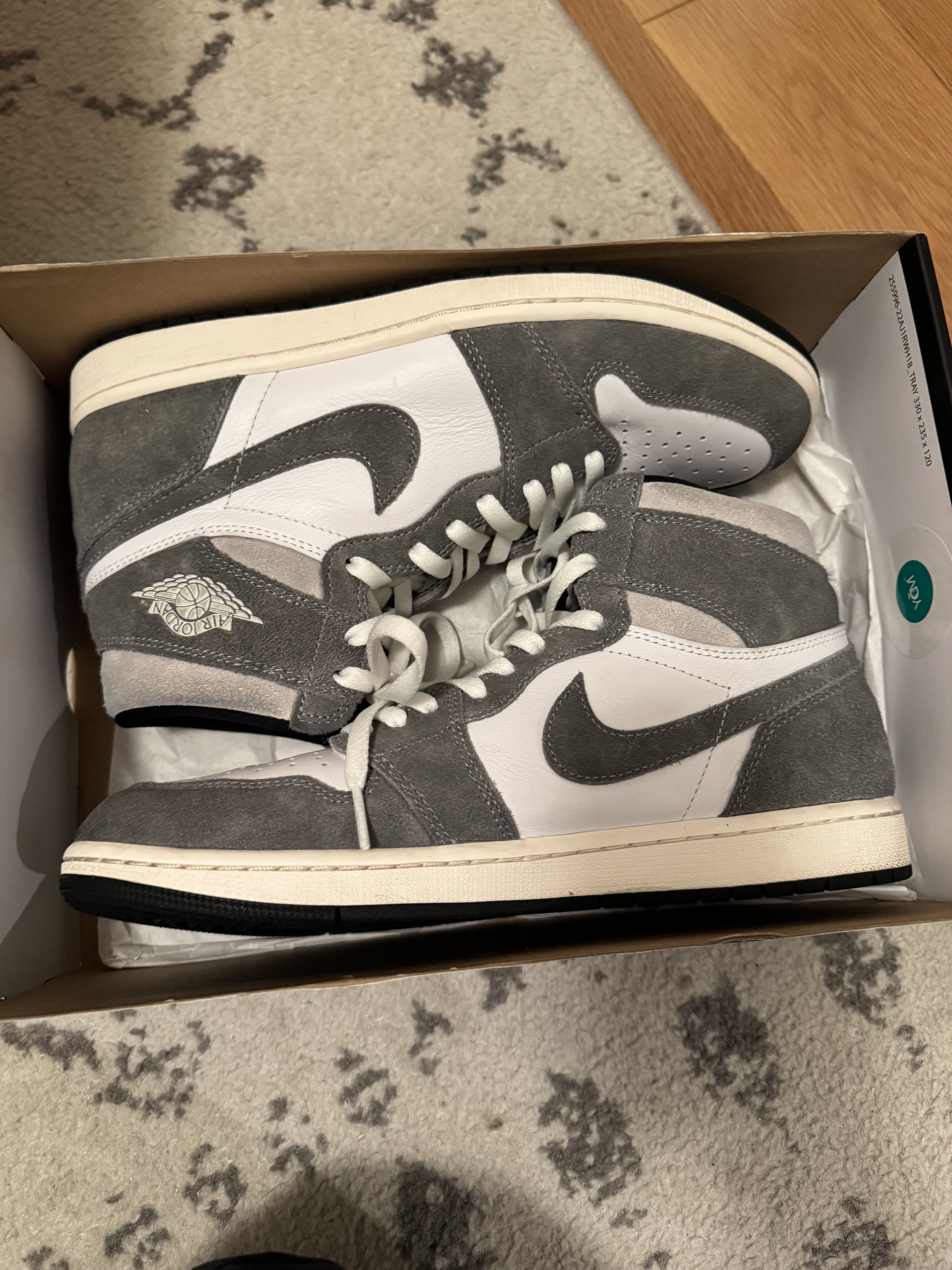 Jordan Brand Nike Air Jordan 1 Retro High OG "Washed Black" Size US 10.5 / EU 43-44 - 7 Thumbnail