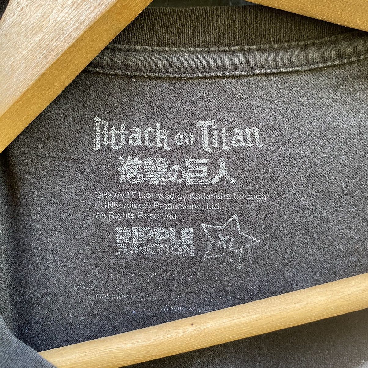 Anime Thrashed Faded Attack on Titan Anime ERD GRUNGE TEE Size US L / EU 52-54 / 3 - 4 Thumbnail