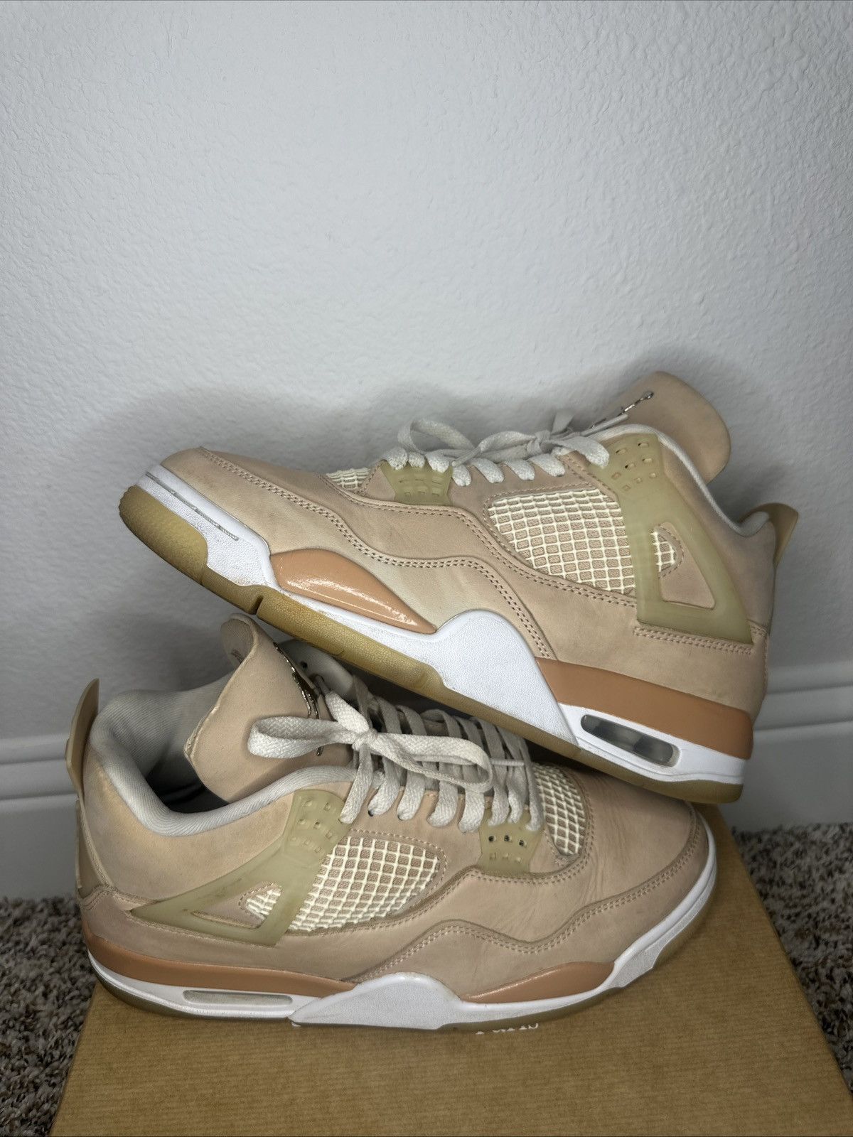 Jordan Brand Size 9 - Air Jordan 4 Retro Shimmer 10.5W/9M Size US 9 / EU 42 - 3 Thumbnail