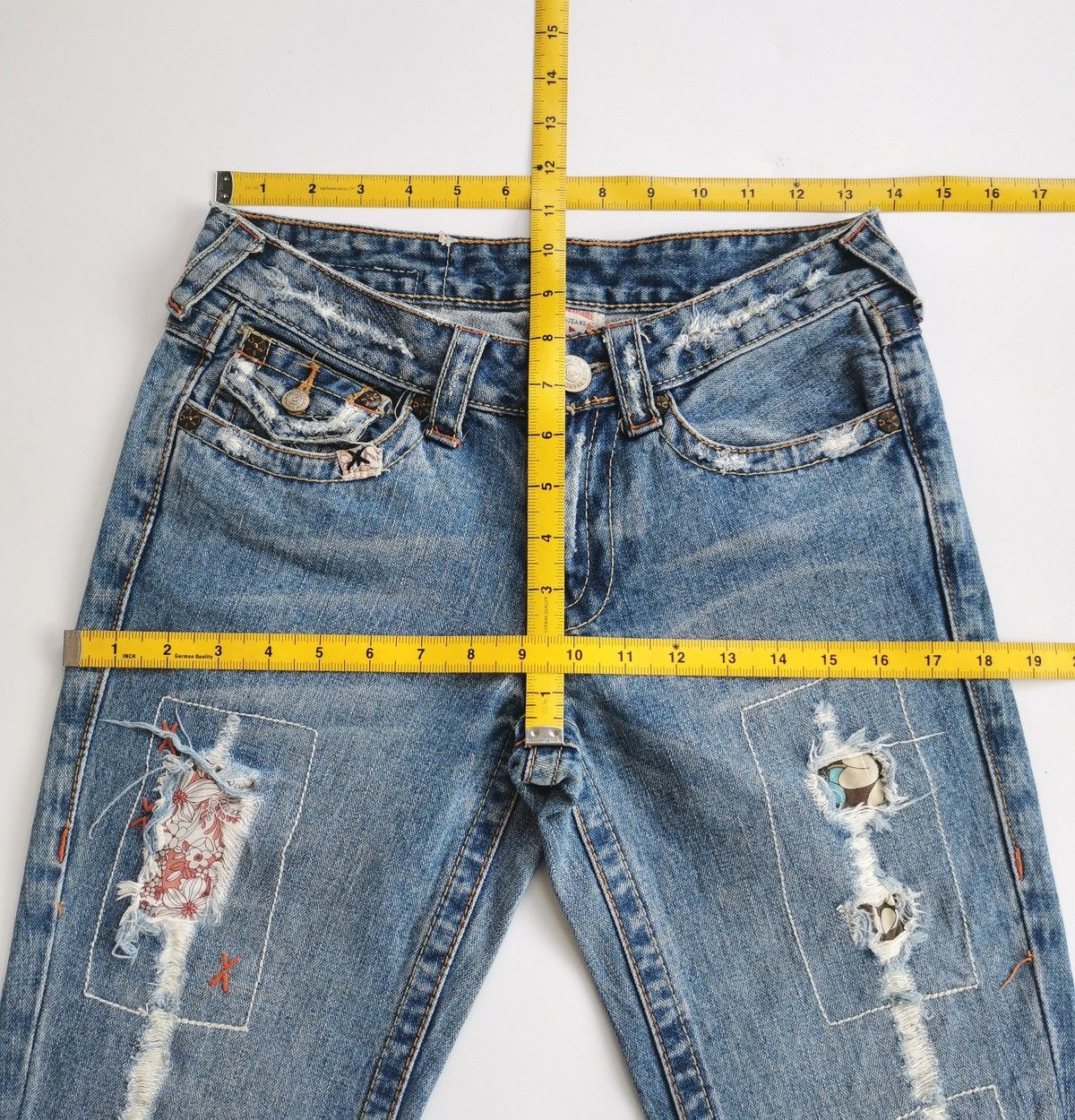 True Religion Woodstock Bootcut True Religion Patchwork Distressed Jeans Size 27" / US 4 / IT 40 - 10 Thumbnail